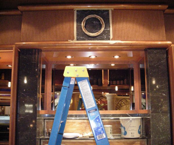 Emerald Princess Cruise Line PCL art artworks paintings decorazione pittorica mural finti marmi (69)