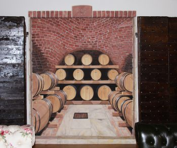 Foto Trompe l'oeil murales Cantina barrique mattoni marmo (11)