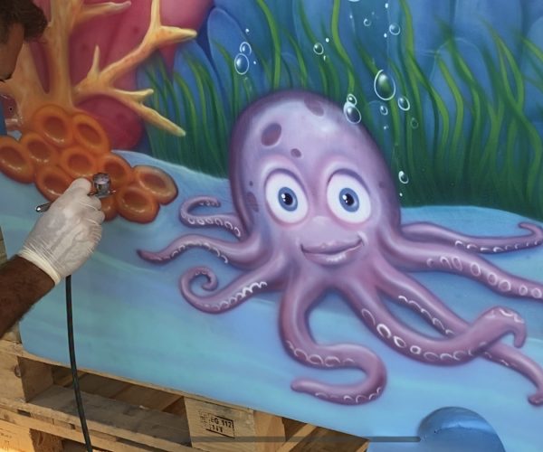 NCL norwegian breackaway airbrush painting brus luxury waterpark aerografia custom dipinto arte pittura (131)