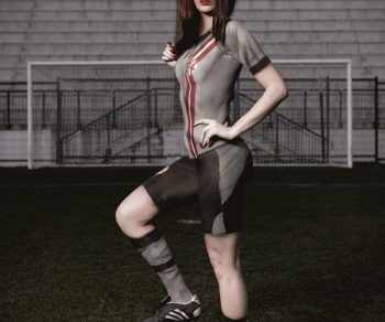 Alessandria calcio; tim cup; coppa italia; lega pro; serie B; giuseppe moccagatta; stadio; bodypainting; grigi; body painting; diego bormida artist; milan; semifinale; campionato; calcio; usa; ultras; tifosi; corpi dipinti; corpo dipinto; mehron; kryolan; model; faby; riccardo delfanti; carlo martinotti