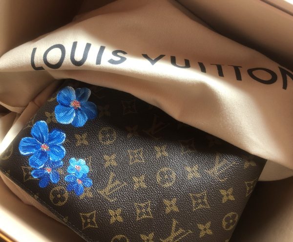 Louis vuitton 958 santero bag hand painted dipinta a mano luxury GV milano arte flowers (12)