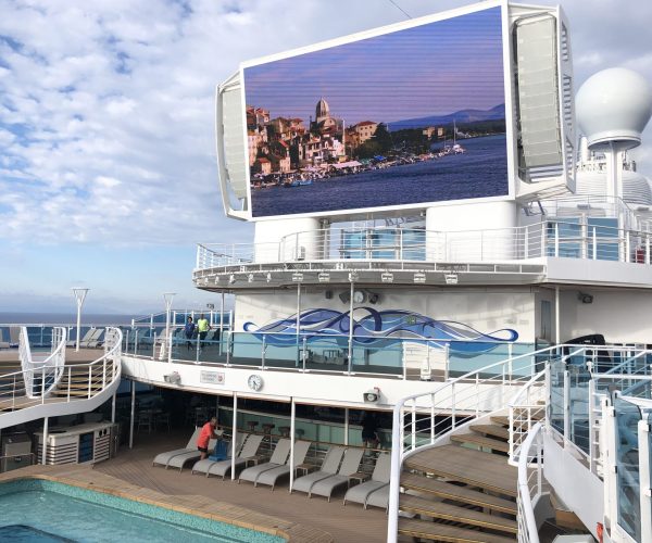 Sky Princess PCL artworks murals trompe l oeil dipinti luxury cruise instagram wall (152)